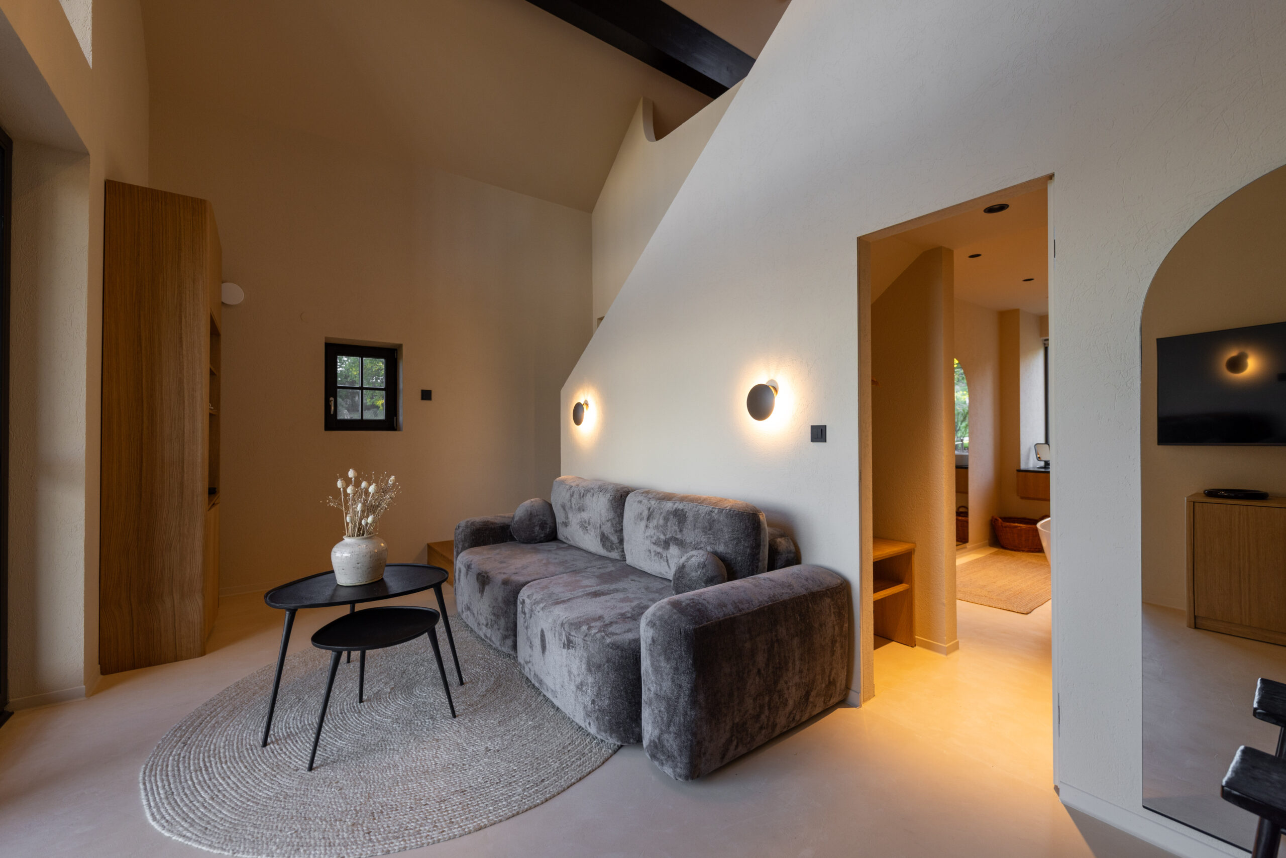 EXPLORER LODGE